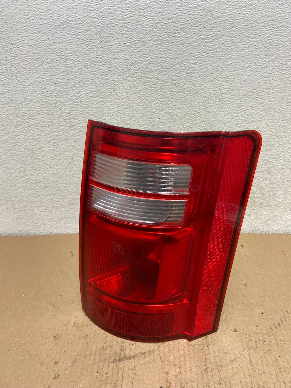2008 2009 2010 Dodge Grand Caravan Right Passenger Rh Tail Light AF3262 LK0