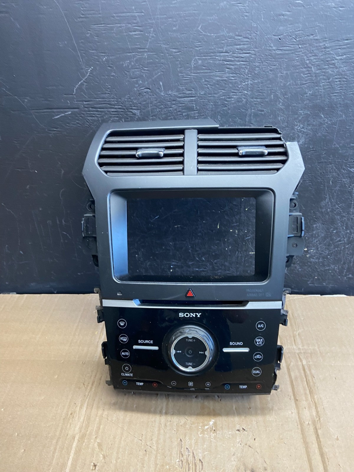 2011 2015 Ford Explorer Radio Climate Control Trim Bezel Panel ae1692 DG0