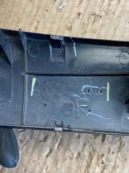2004 to 2010 Toyota Sienna Right Side Radio Switches Bezel Trim ab9717 DG4
