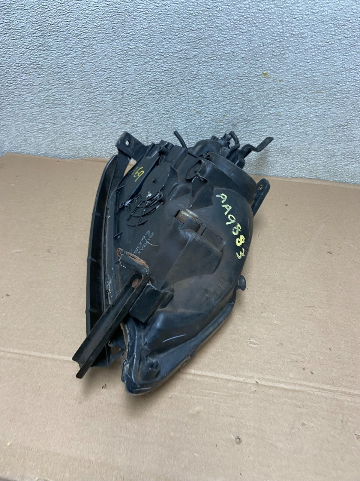 2001 - 2003 Honda Civic Coupe Headlight Halogen Left Driver LH AA9883 DW6