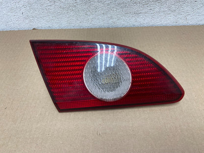 2001 2002 Toyota Corolla Left Driver LH Side Inner Tail light AG5817 DW0
