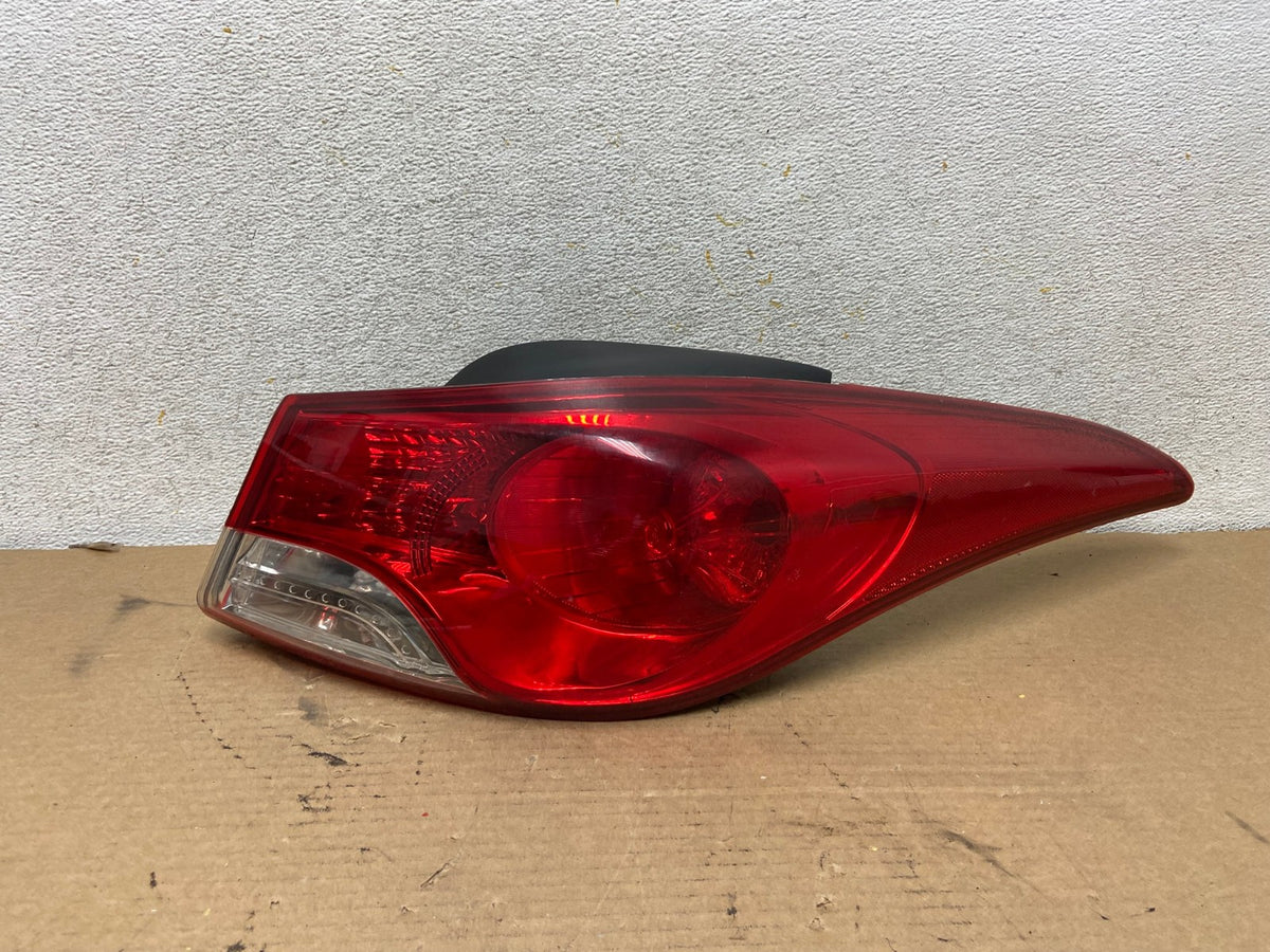 2011 2012 2013 Hyundai Elantra Sedan Right Passenger Tail Light AH4235 LK0