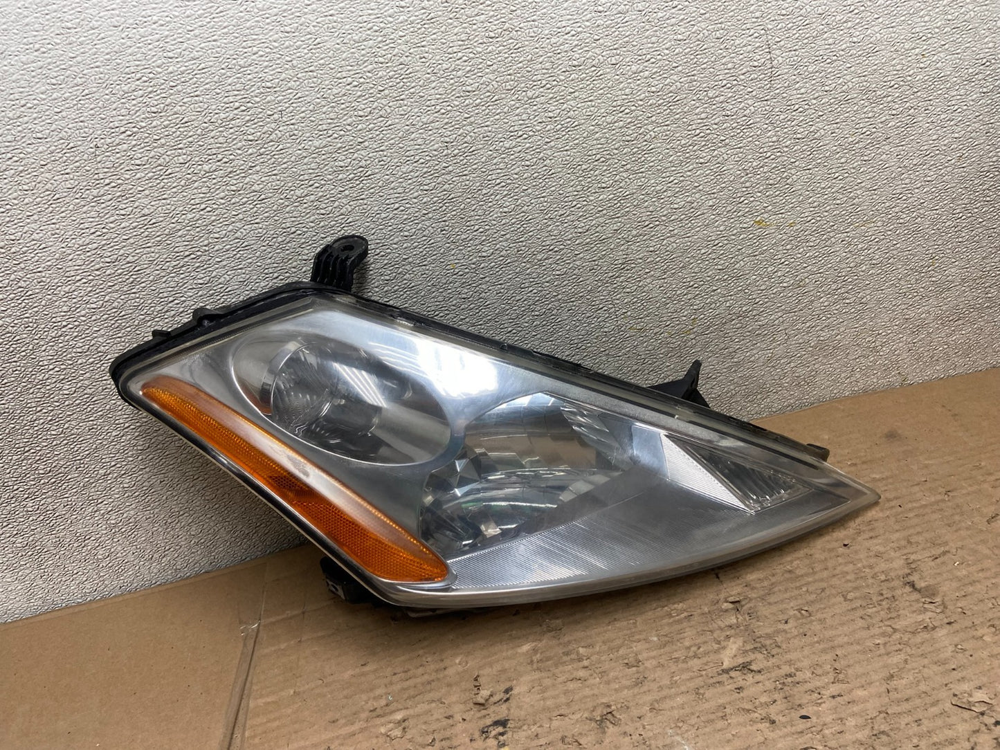 2003 to 2007 Nissan Murano Right Passenger RH Headlight Halogen AA9569 DW0