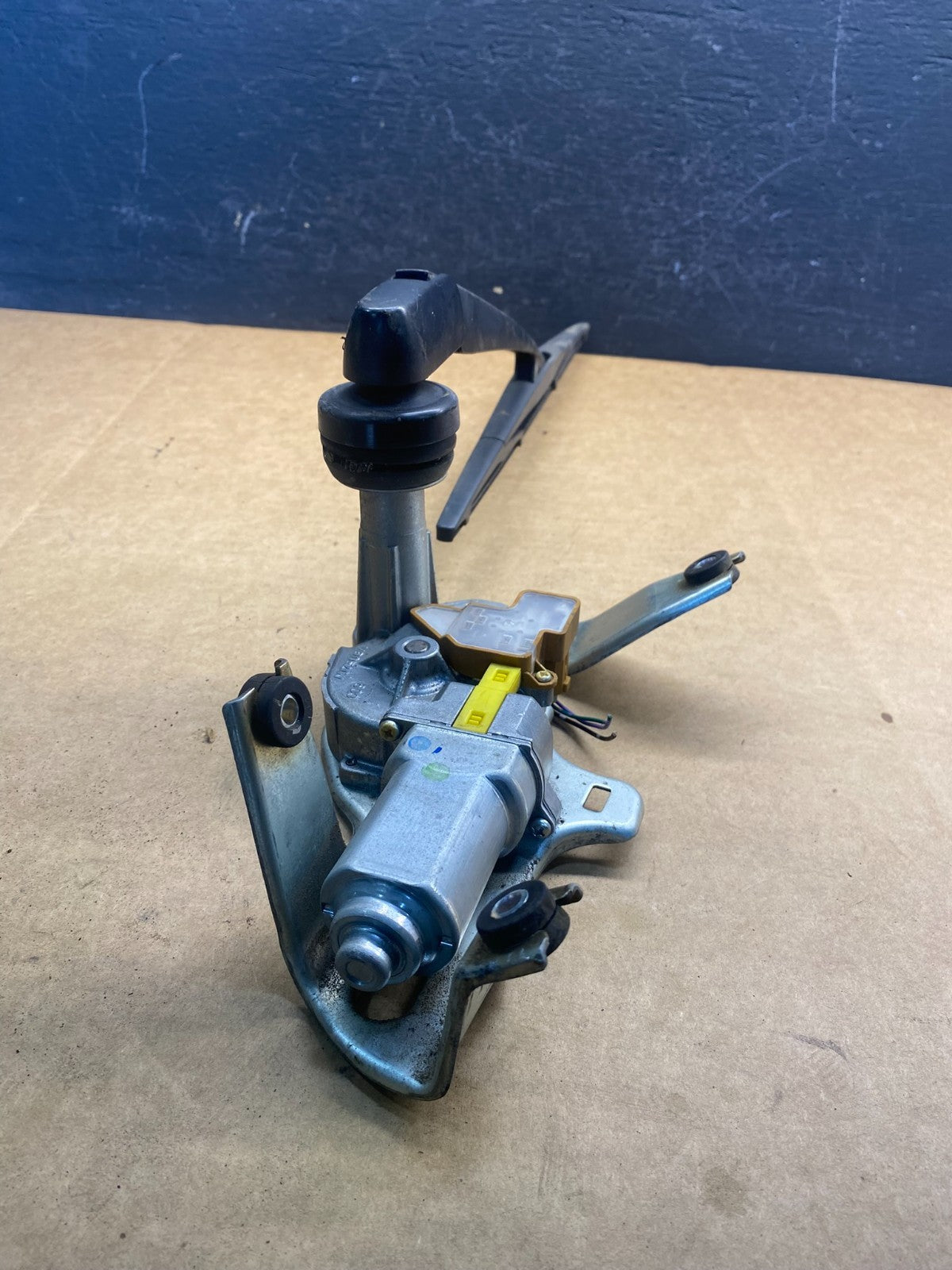 2007 to 2012 Acura RDX Rear Wiper Motor AD74654