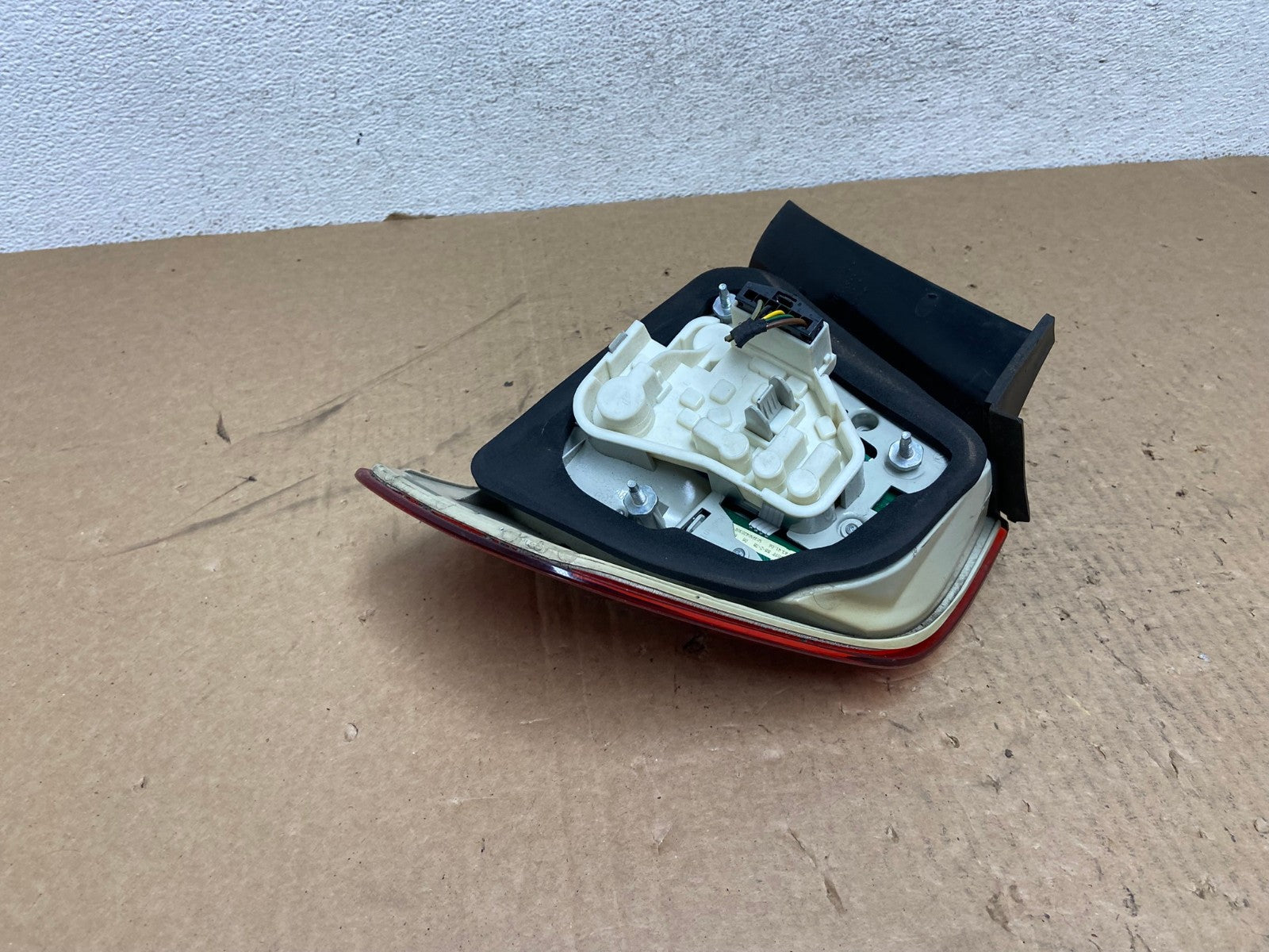 2009 2010 BMW 323i 325i 328i 335i 3 Series Left Driver Tail Light AG1056 LK4