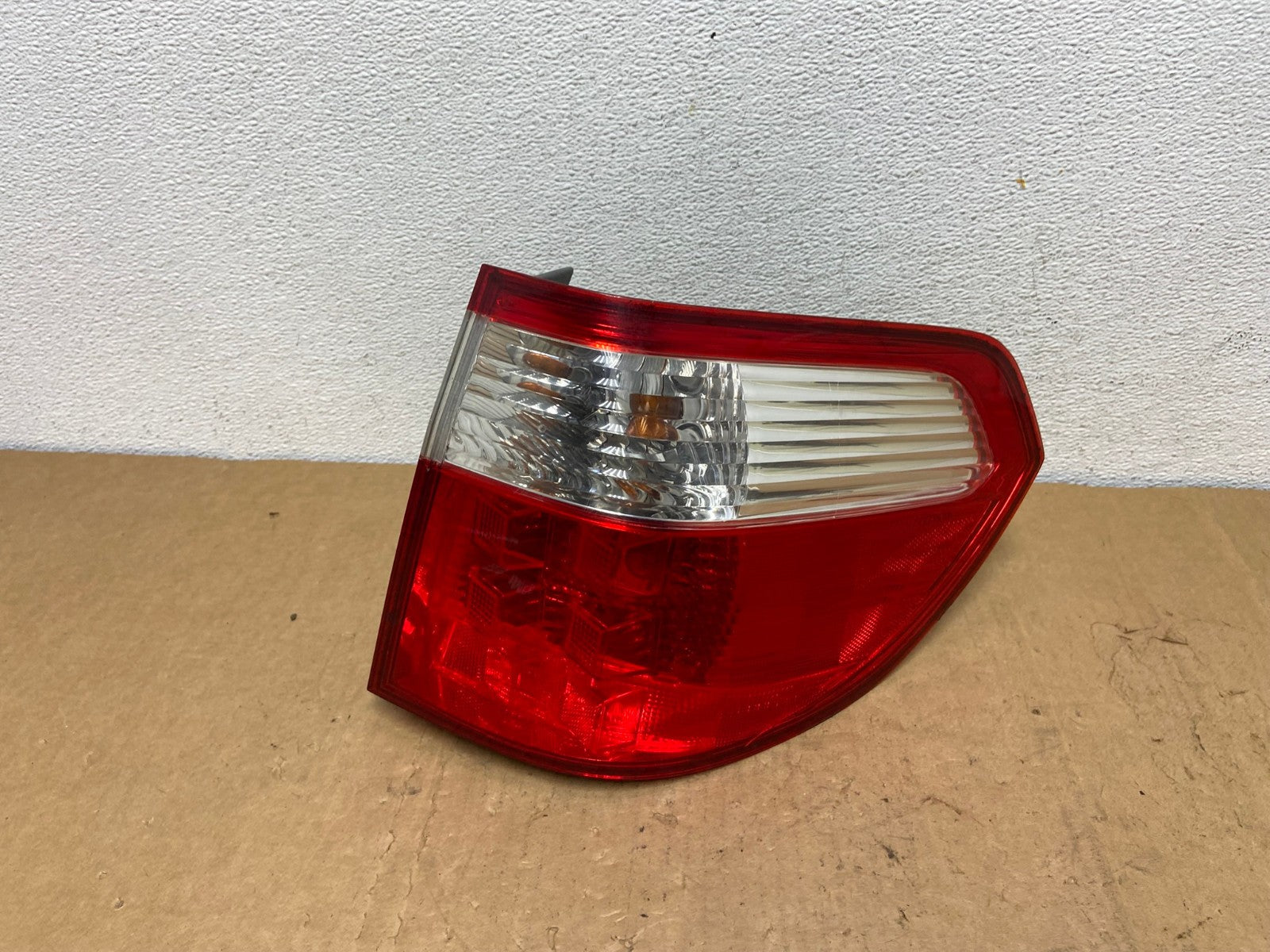 2005 2006 2007 Honda Odyssey Right Passenger RH Side Tail Light AD1283 LK0