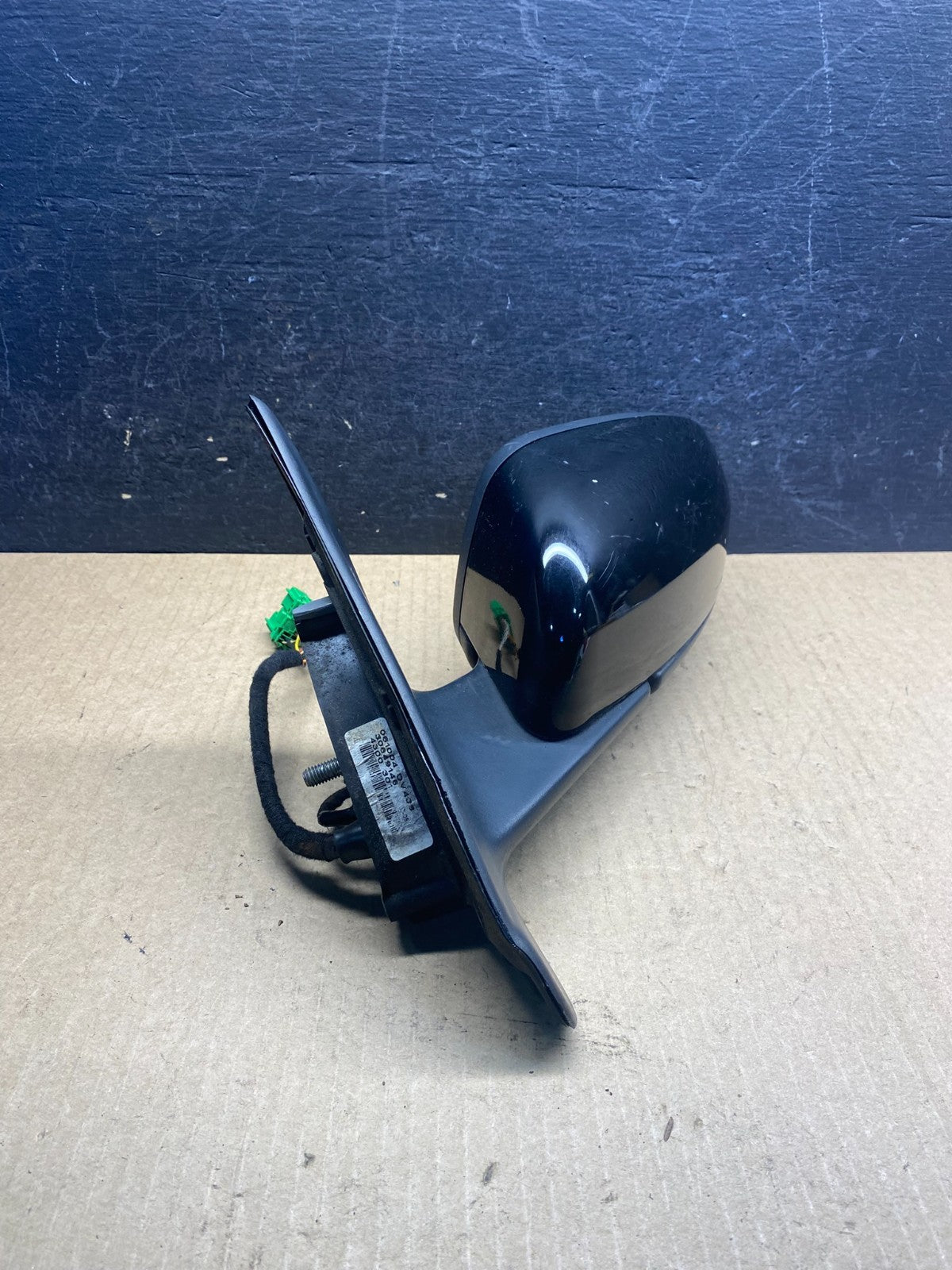 2004 - 2006 Volvo S60 Left Driver LH Front Door View Mirror AG6184 DG1