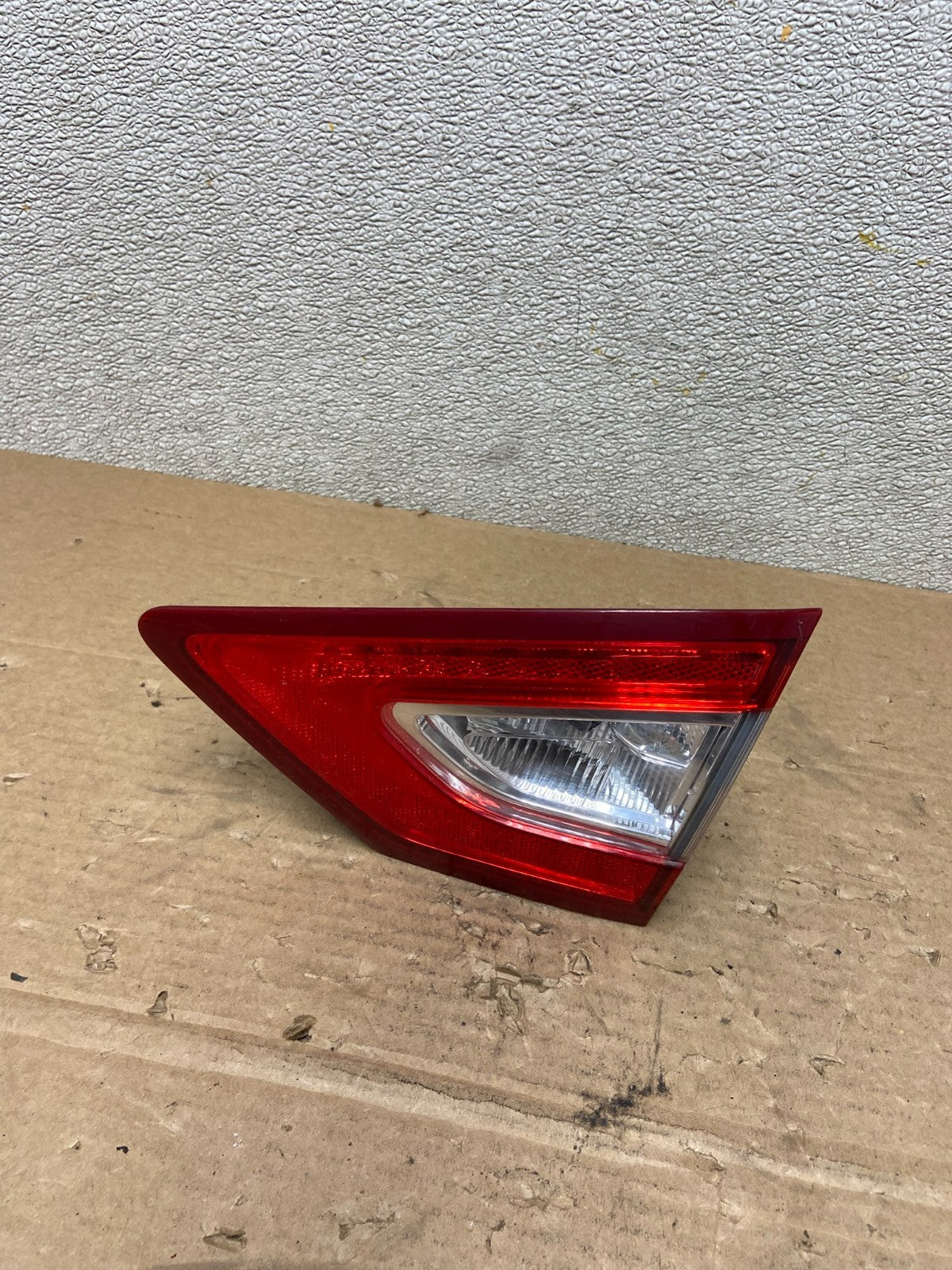 2013 to 2016 Ford Fusion Right Passenger RH Side Tail Light Inner Oem AB4760 LK0