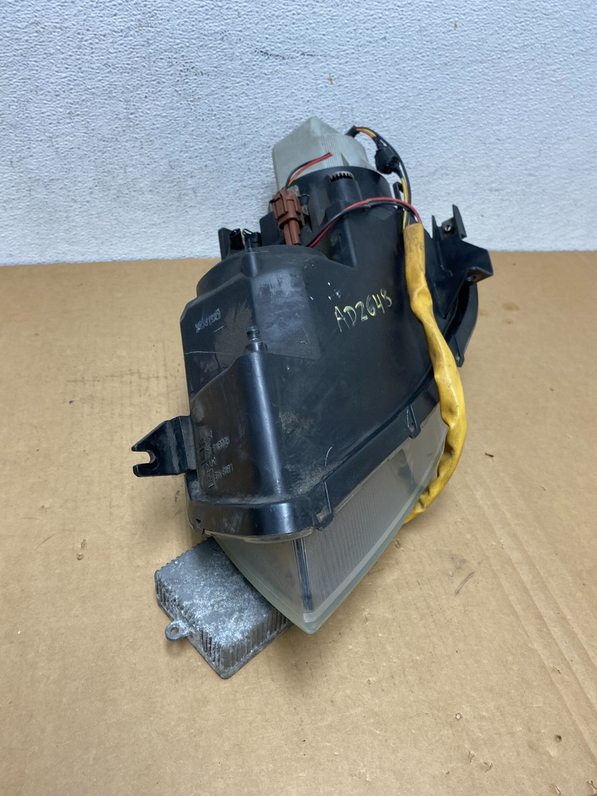 2005 to 2006 Nissan Altima Right Passenger Side Halogen Headlight AD2648 DG8