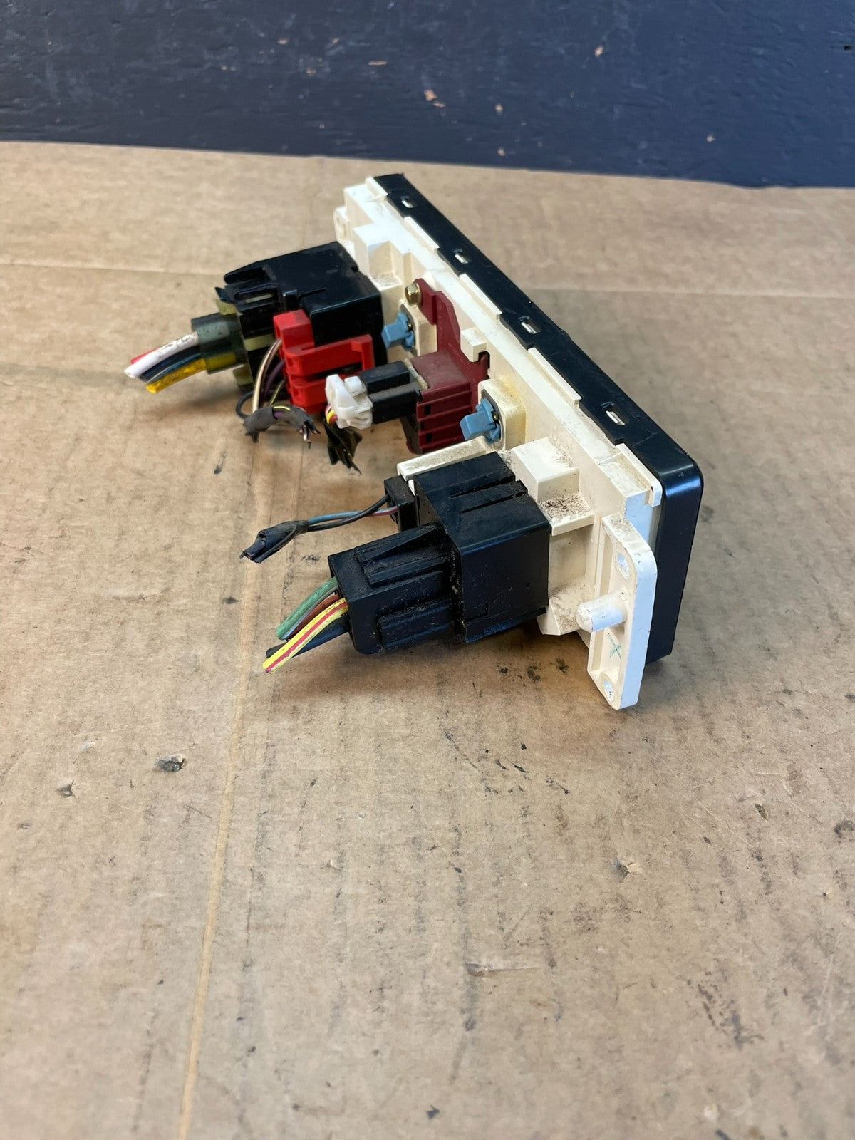 1999 to 2004 Ford F250 F350 Super Duty Heater A/C Climate Control ac5201 DG6