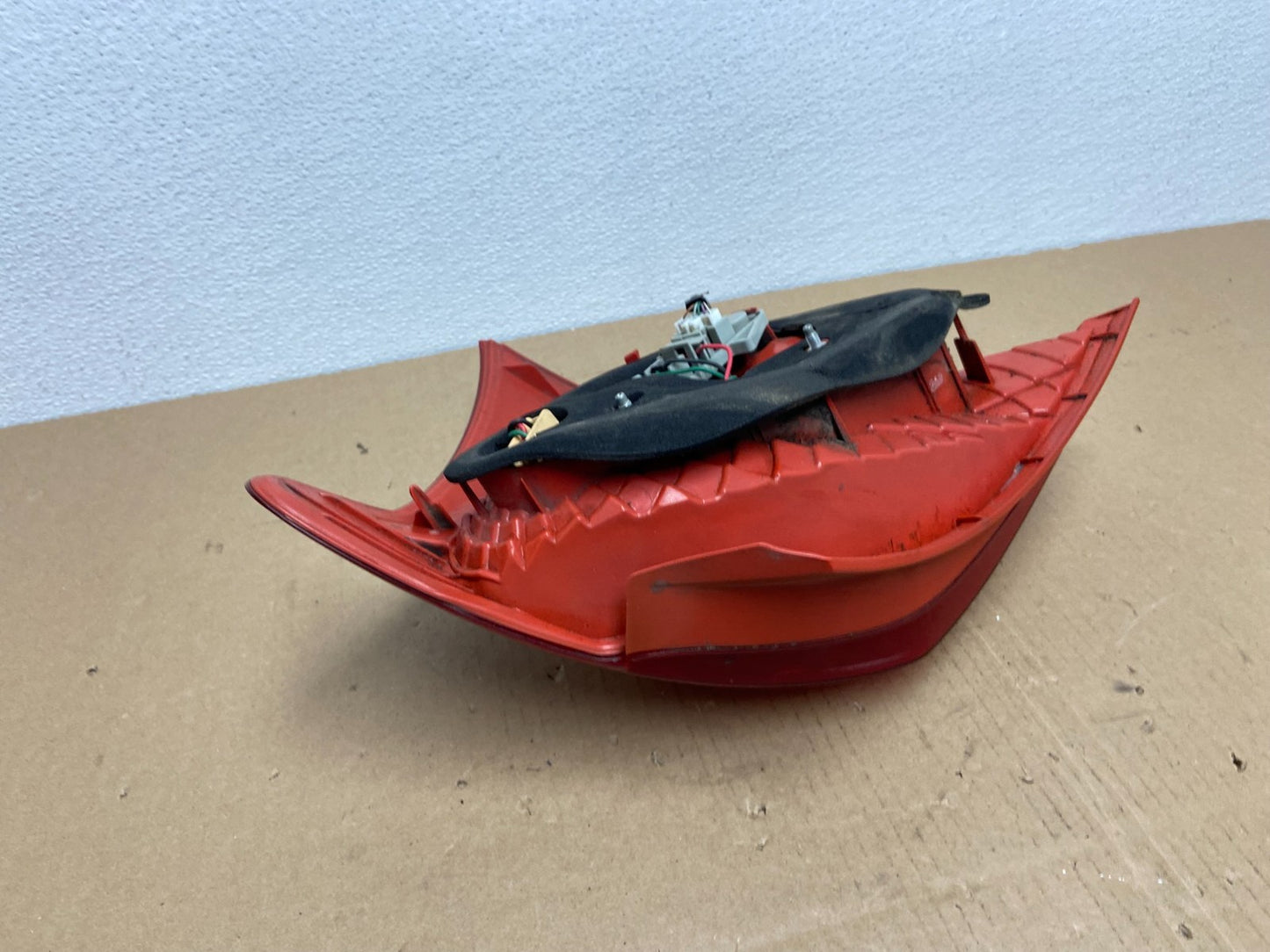 2006 to 2008 Toyota Yaris Hatchback Left Driver Side Tail Light Oem AB6392 DW4