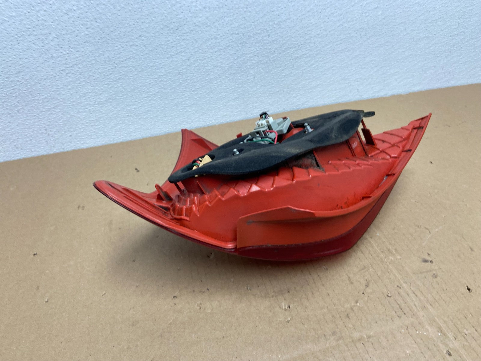 2006 to 2008 Toyota Yaris Hatchback Left Driver Side Tail Light Oem AB6392 DW4