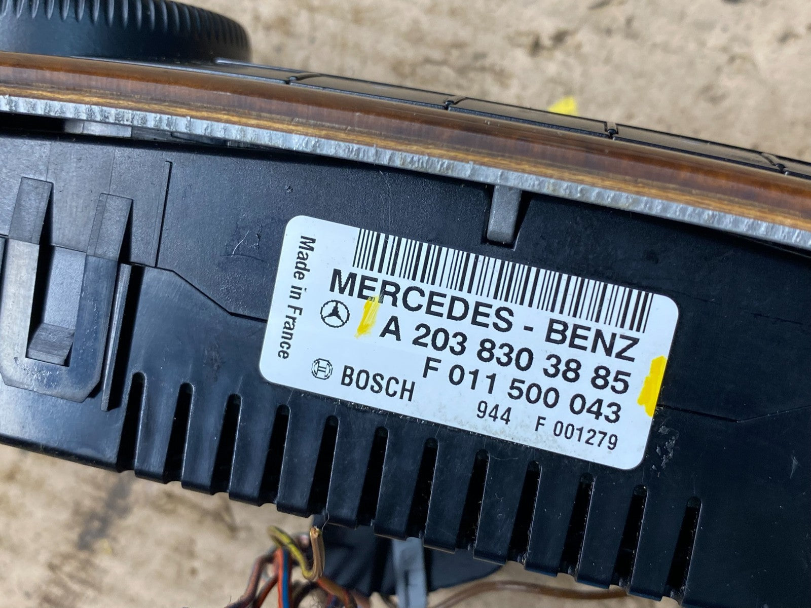 2005-2009 Mercedes W209 CLK350 A/C Heater Climate Control Trim R6258 DG6