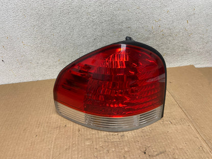 2005 to 2006 Hyundai Santa Fe Left Driver Side Tail Light AI5413 LK0