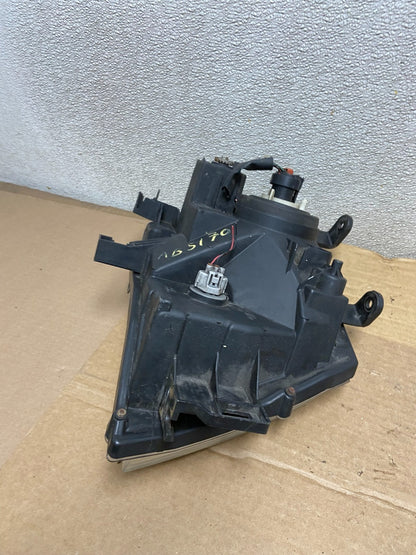 2005 - 2015 Nissan Xterra Driver Left LH Side Headlight AB5170 DW6