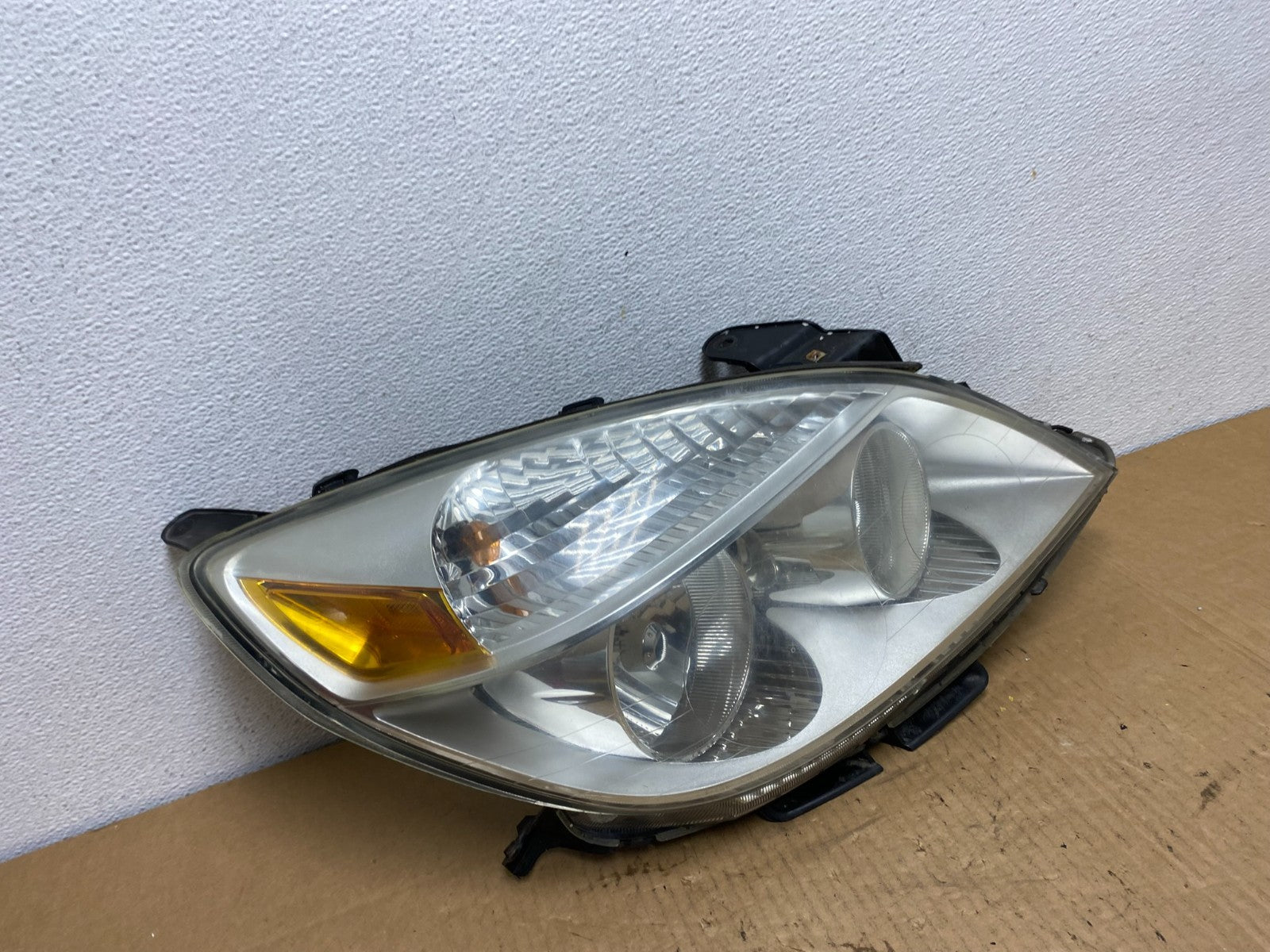 2007 2008 2009 Saturn Aura Right Passenger RH Side Halogen Headlight AC7651 DW2