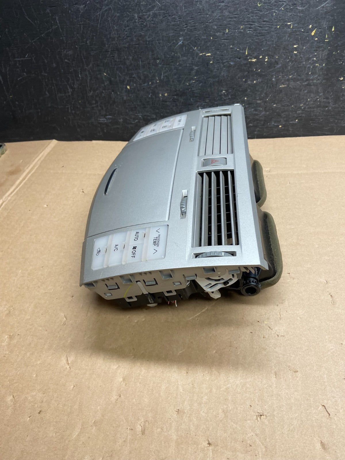 2005-2010 Toyota Avalon Climate Control A/C Heater Air Vent Panel Trim AI6264 DG2