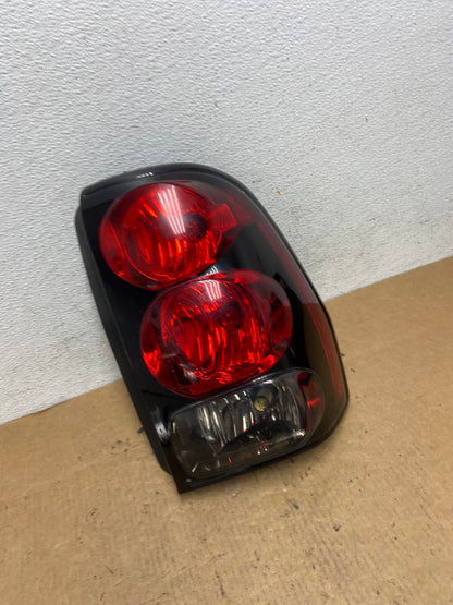 2002 to 2009 Chevrolet Trailblazer Right Passenger Rh Tail Light AD4679 LK2