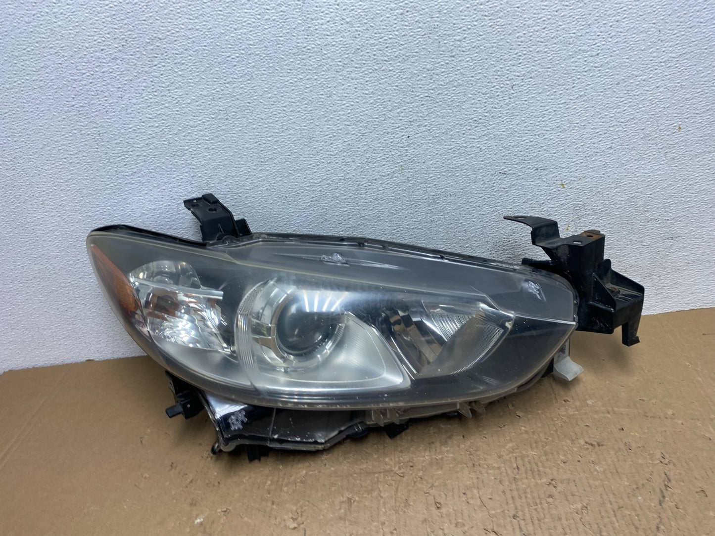 2014 2015 2016 Mazda 6 Right Passenger Rh Side Halogen Headlight AD8804 DW0