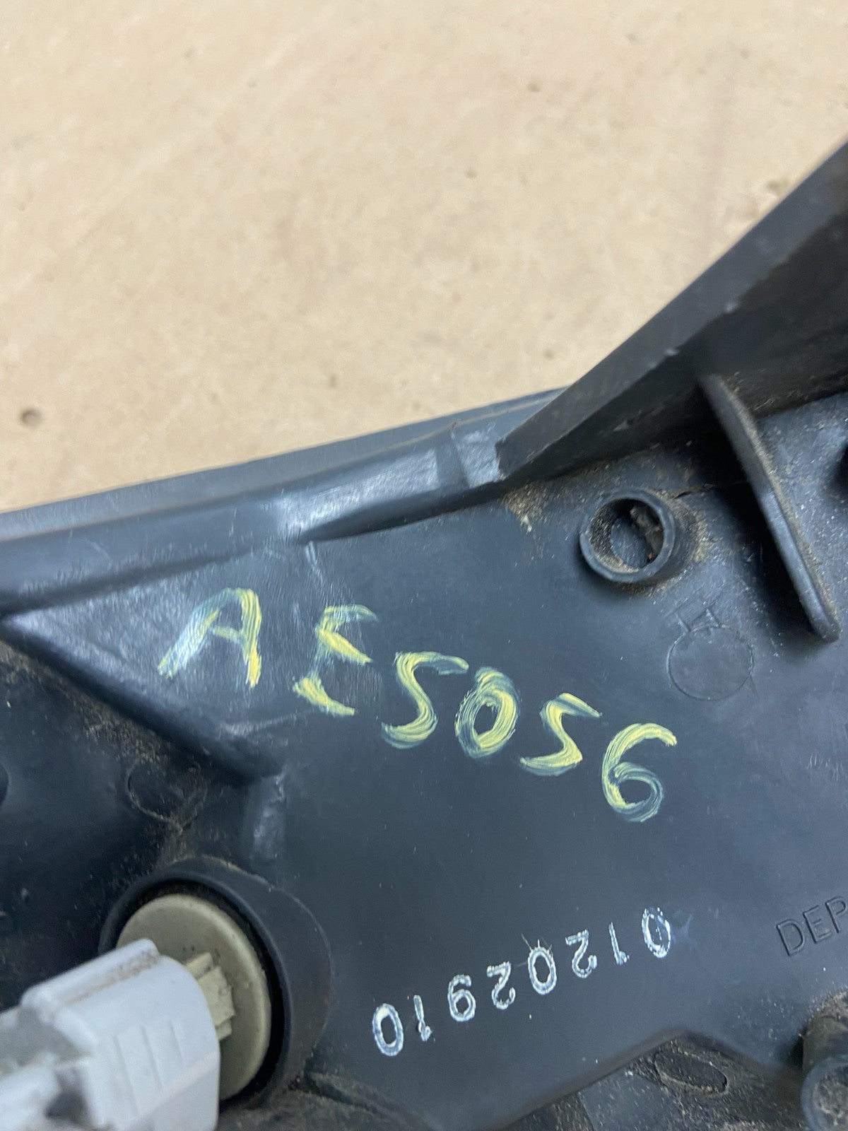 1993 to 1997 Toyota Corolla Left Driver LH Corner Marker Turn Signal AE5056 DW6