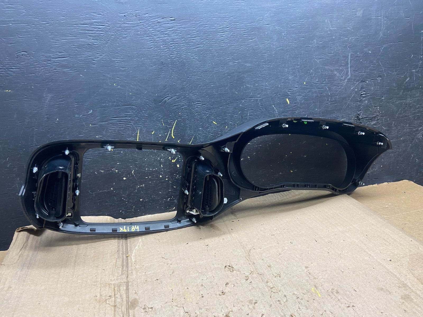 2014 - 2017 Fiat 500L Dash Instrument Cluster Speedometer Radio Bezel  x6184 DG4