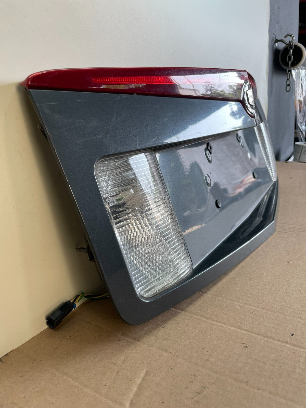 2003-2007 Cadillac CTS Trunk Panel Lid Backup License Plate 3rd Light AG0993 DG2