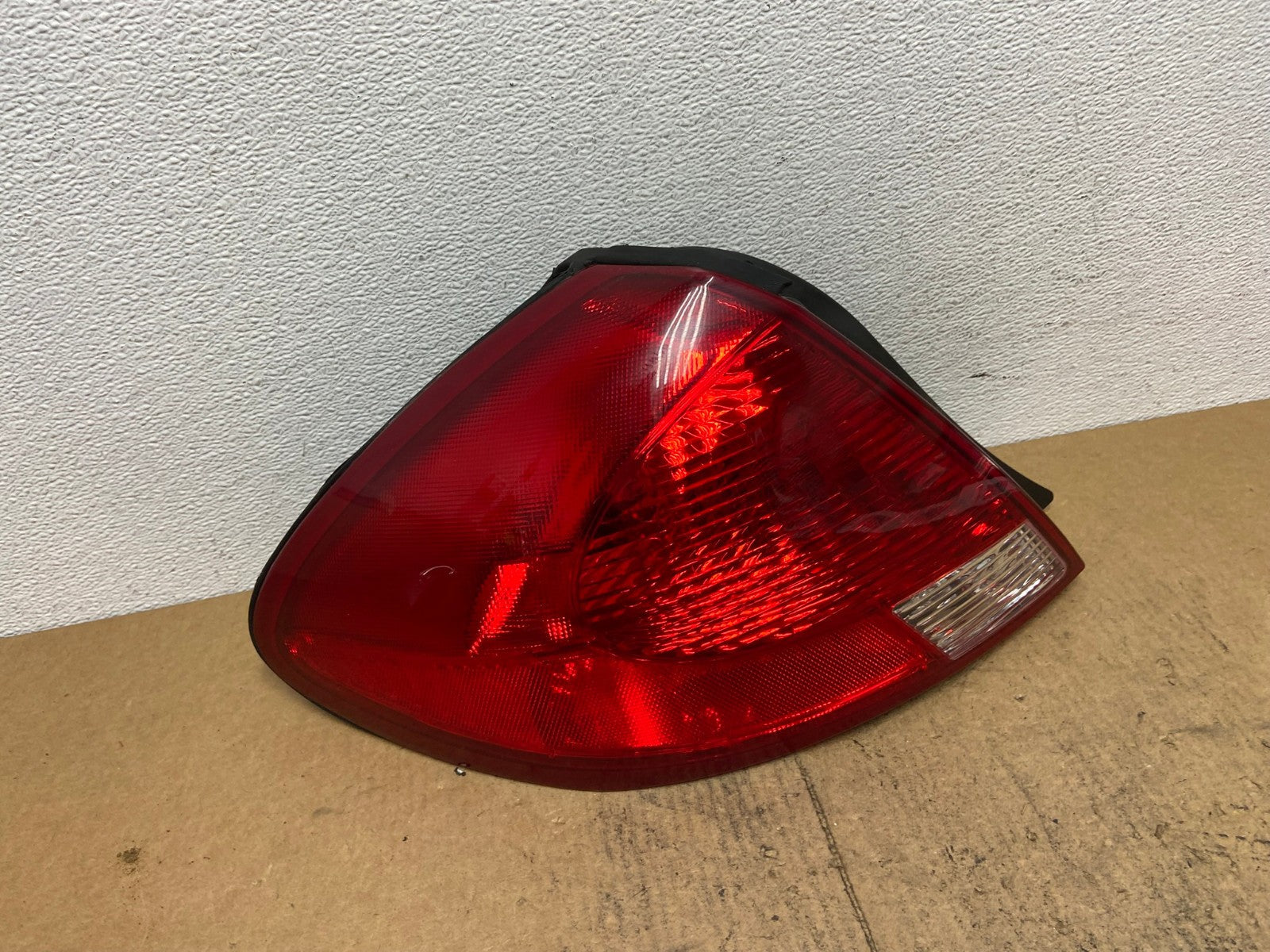 2000 2001 2002 2003 Ford Taurus Left Driver Lh Side Tail Light TYC AC3710 LK0
