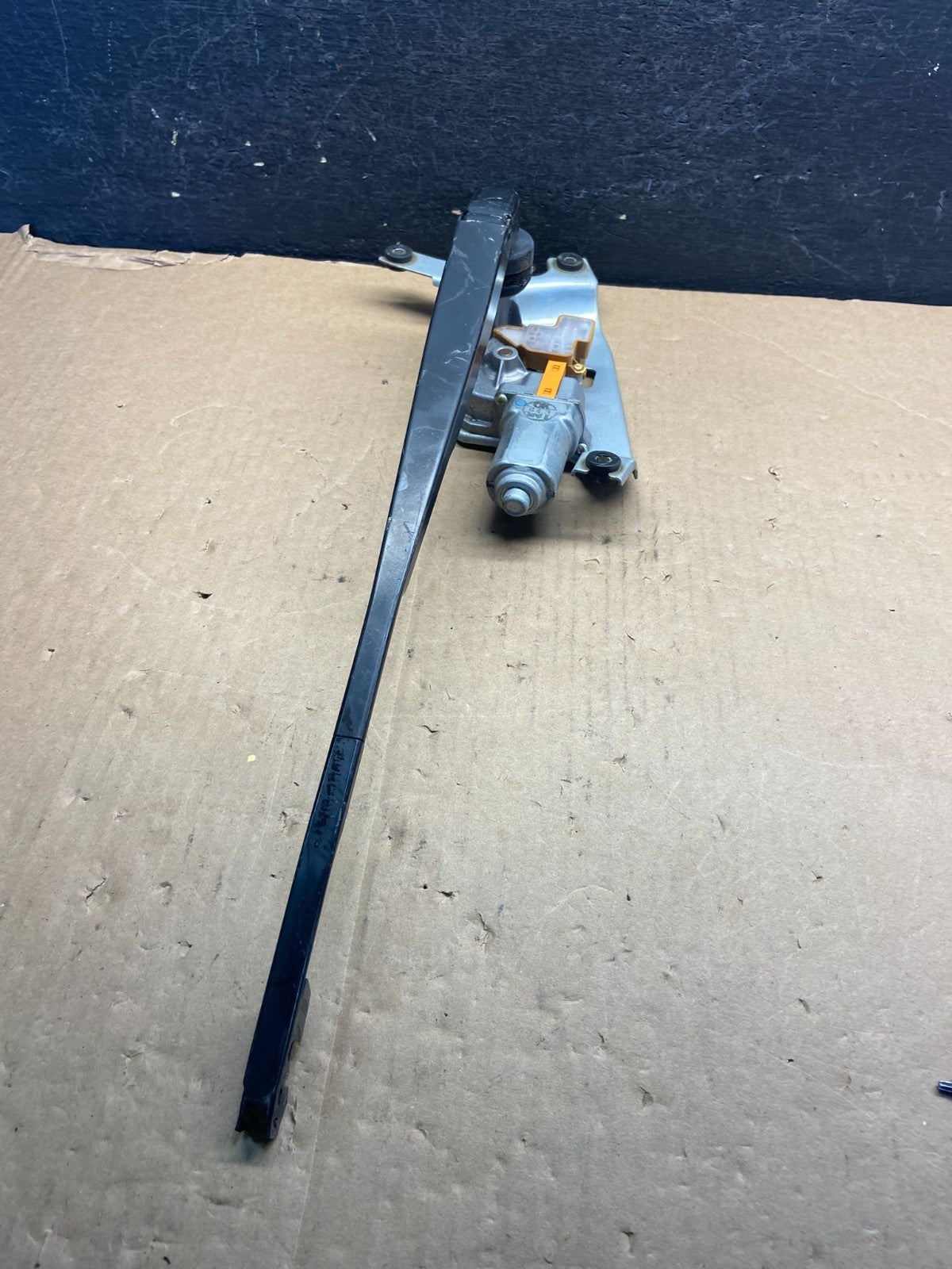 2012 to 2015 Honda Crosstour Rear Wiper Motor AF9160 PS2