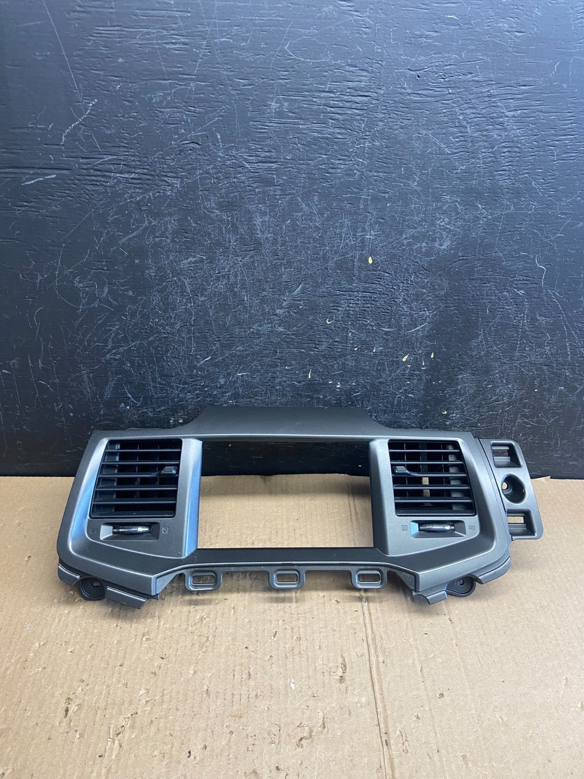 2013 2014 2015 2016 Lincoln MKS Center Radio Dash Trim Air Vent ae3989 DG0