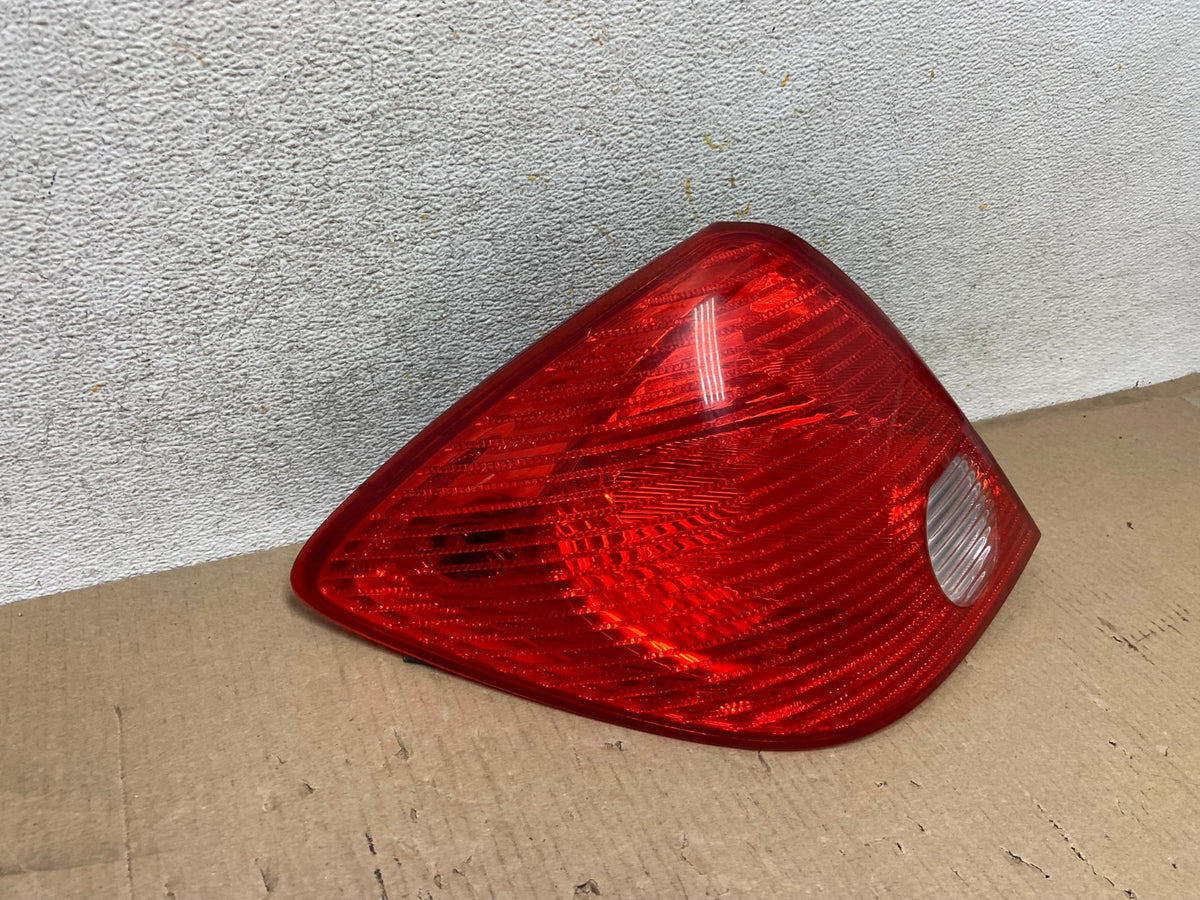 2005-2010 Pontiac G6 Sedan Left Driver Lh Side Tail Light AH5800 LK1