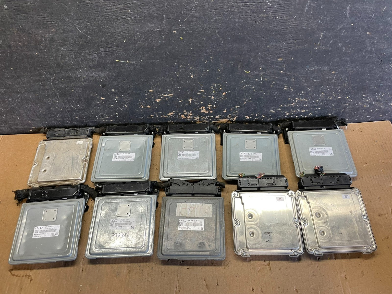 Mix of 10 Audi ECM Engine Computer Module Y96691