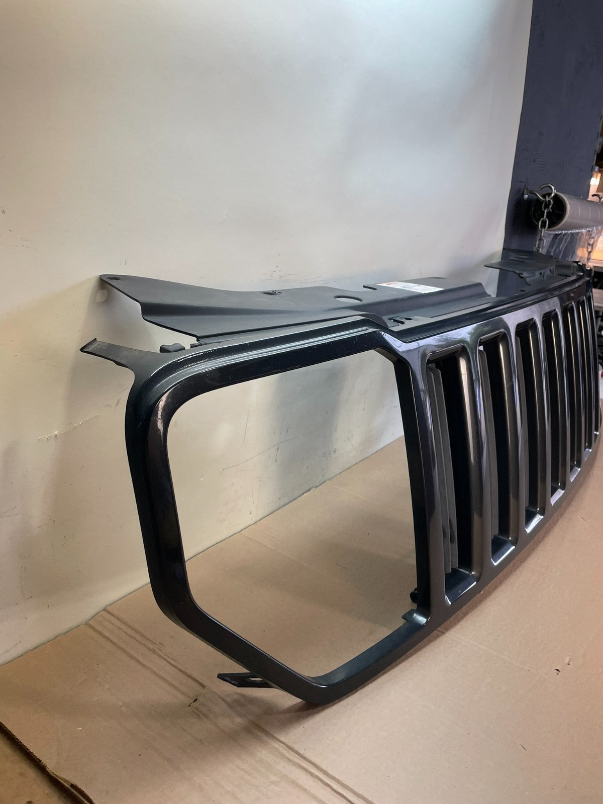 2008 to 2012 Jeep Liberty Front Upper Grill Grille ah6446 DG2