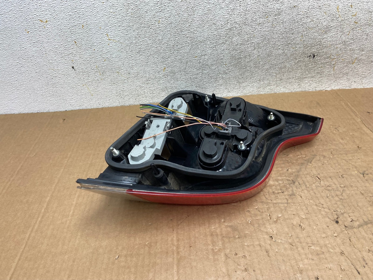 2005 to 2009 Volvo S60 Left Driver LH Side Tail Light AI5520 LK6
