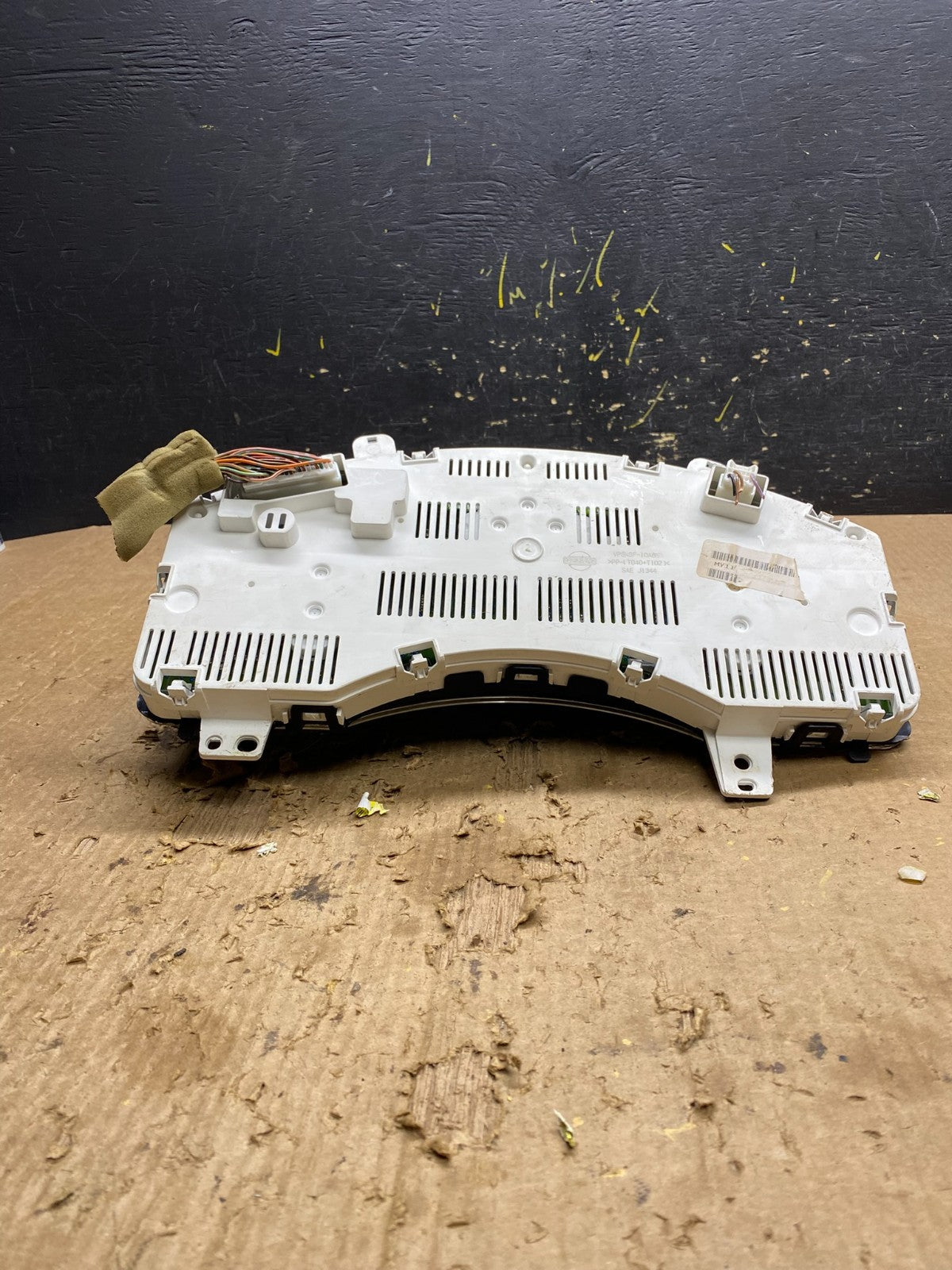 2010 2011 Nissan Armada Speedometer Cluster Gauge Oem z9662 DG6