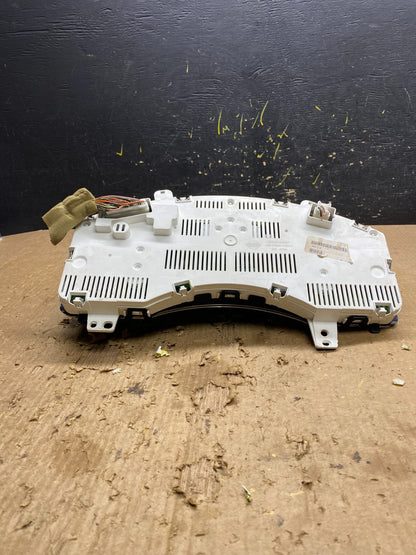 2010 2011 Nissan Armada Speedometer Cluster Gauge Oem z9662 DG6