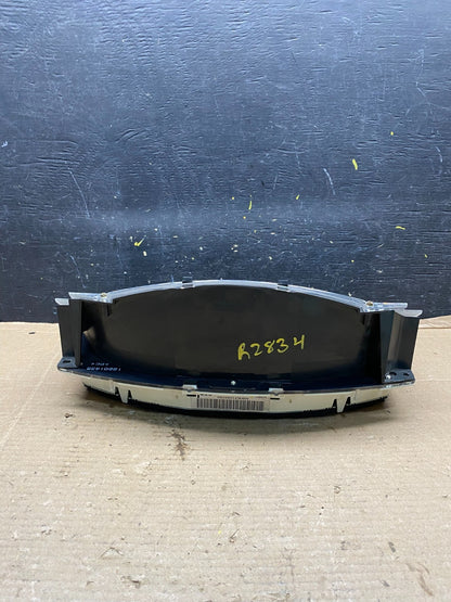 2001 to 2002 Chevrolet Express Speedometer Cluster Gauge OEM R2834 DG4