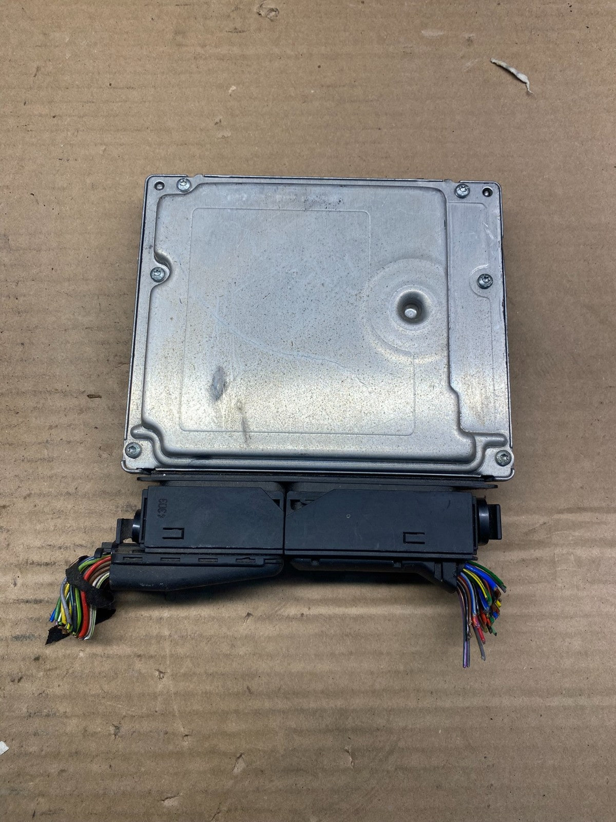 2004-2006 Mercedes Sprinter 2.7L Engine Computer ECM A6471532779 AE01631
