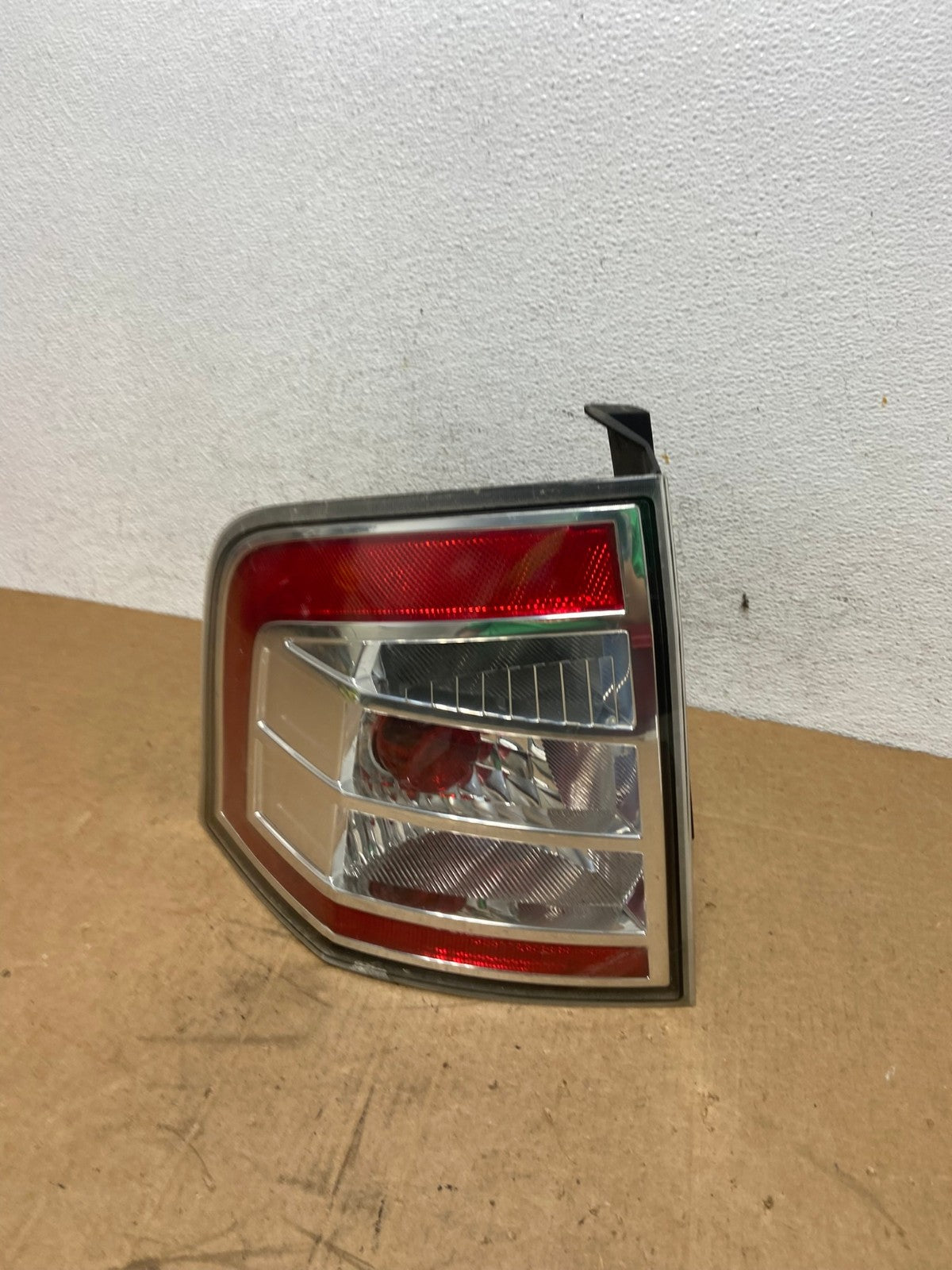 2007 to 2010 Ford Edge Tail light Left Driver Side AD6343 LK0