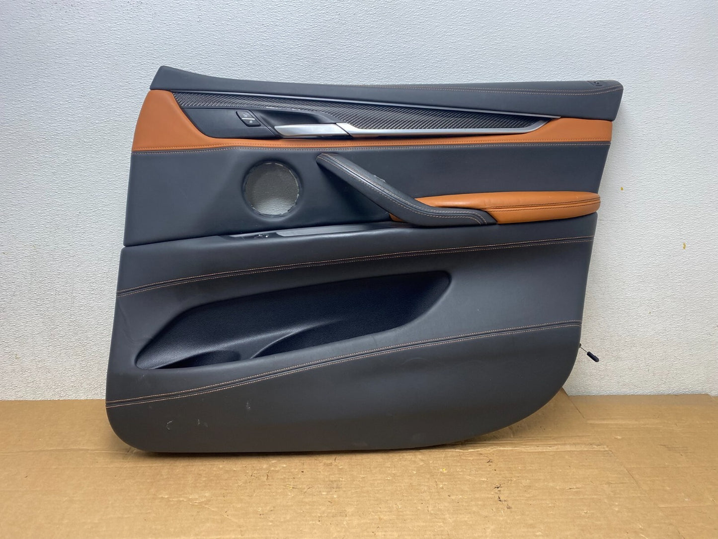 2014 to 2018 Bmw X5 Front Right Passenger Side Door Panel Cover OEM M6924 DG0