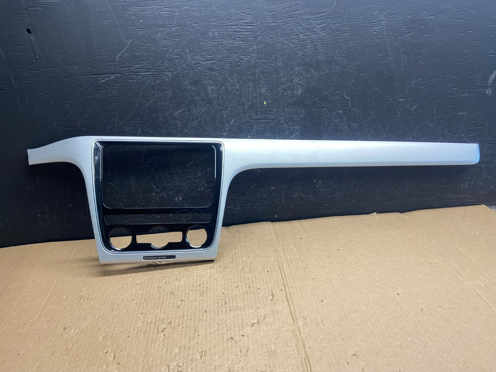 2012 to 2015 Volkswagen Passat Radio Dashboard Bezel Trim Cover ae3866 DG0