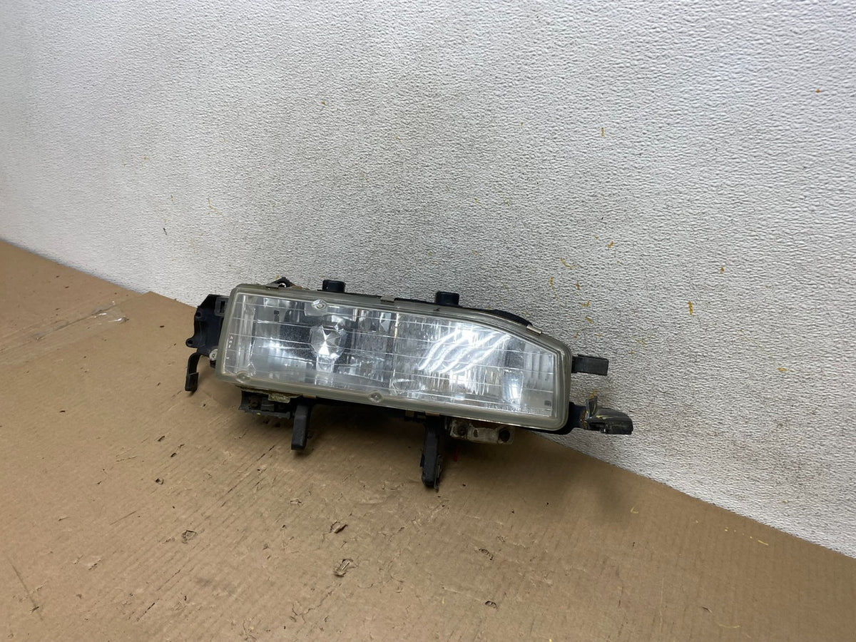 1990 to 1991 Honda Accord Right Passenger RH Headlight AH5922 DW2