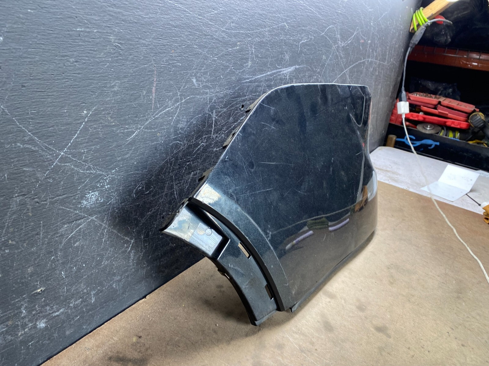 2007-2012 GMC Acadia Denali Rear Left Quarter Panel Trim Bumper Cover M31032