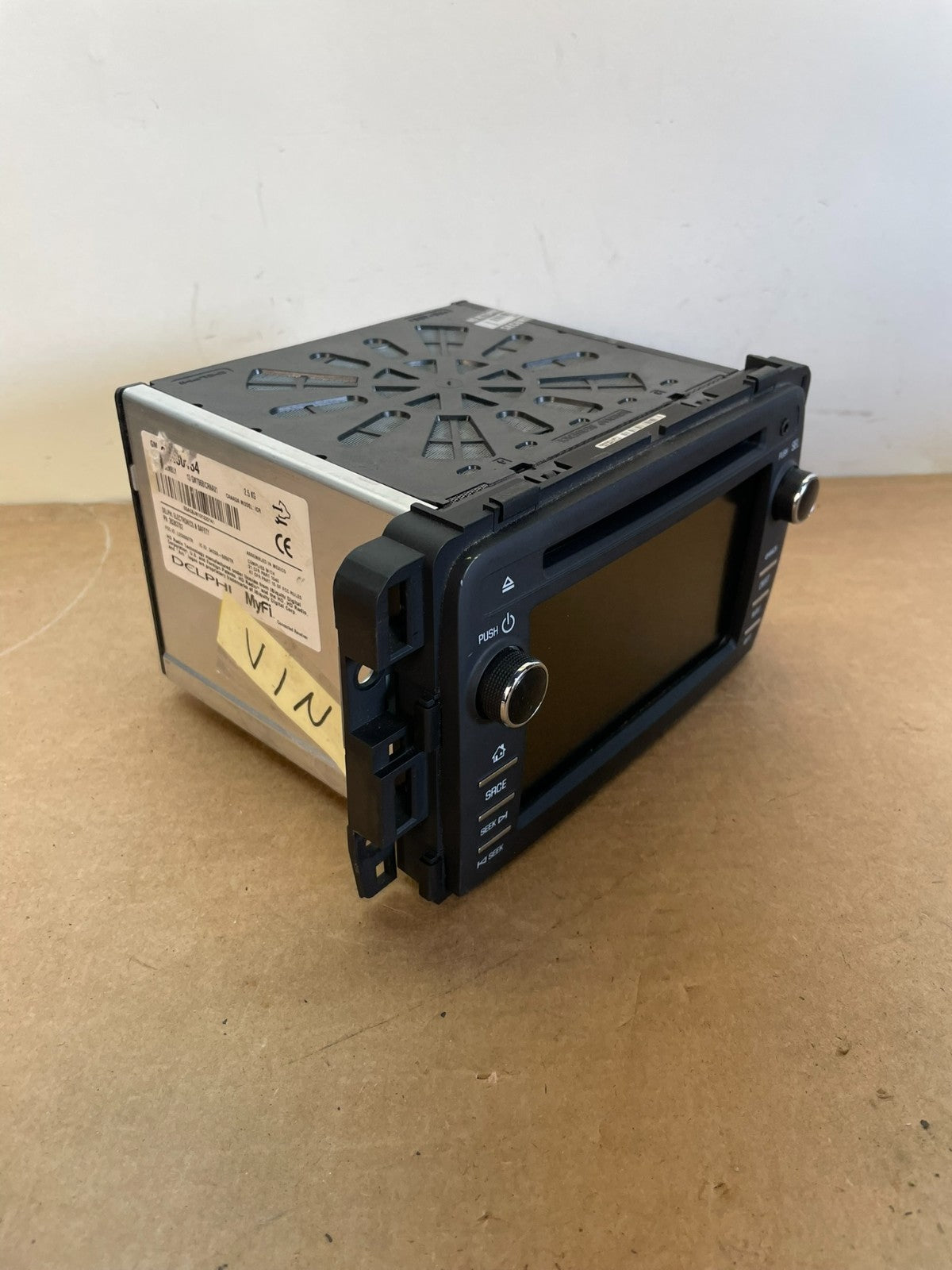Buick Enclave GMC Acadia Chevrolet Traverse Navigation Radio AG08011