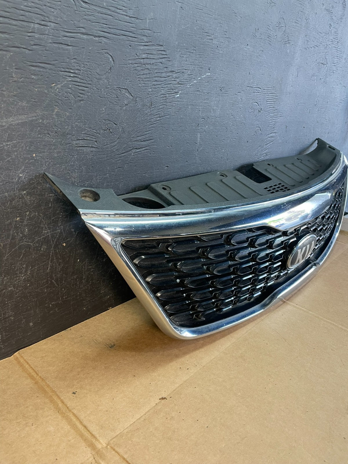 2014 2015 Kia Sorento Front Upper Grill Grille AE0843 DG2