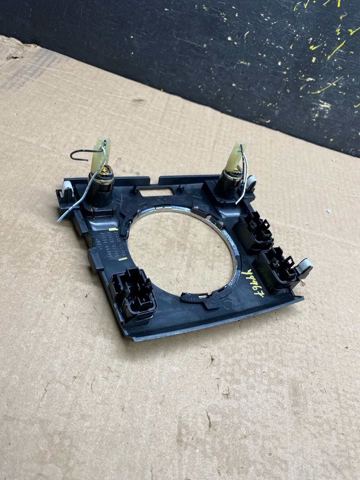 2007-2009 Suzuki Grand Vitara XL-7 Gear Shifter Panel Bezel Center OEM Y9967  DG4