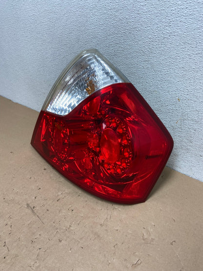 2006 2007 Infiniti M35 M35X M45 Right Passenger Side Tail Light AG4156 LK1