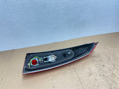 2005 - 2007 Volvo XC70 V70 Left Driver LH Side Tail Light Upper AB8408 LK6