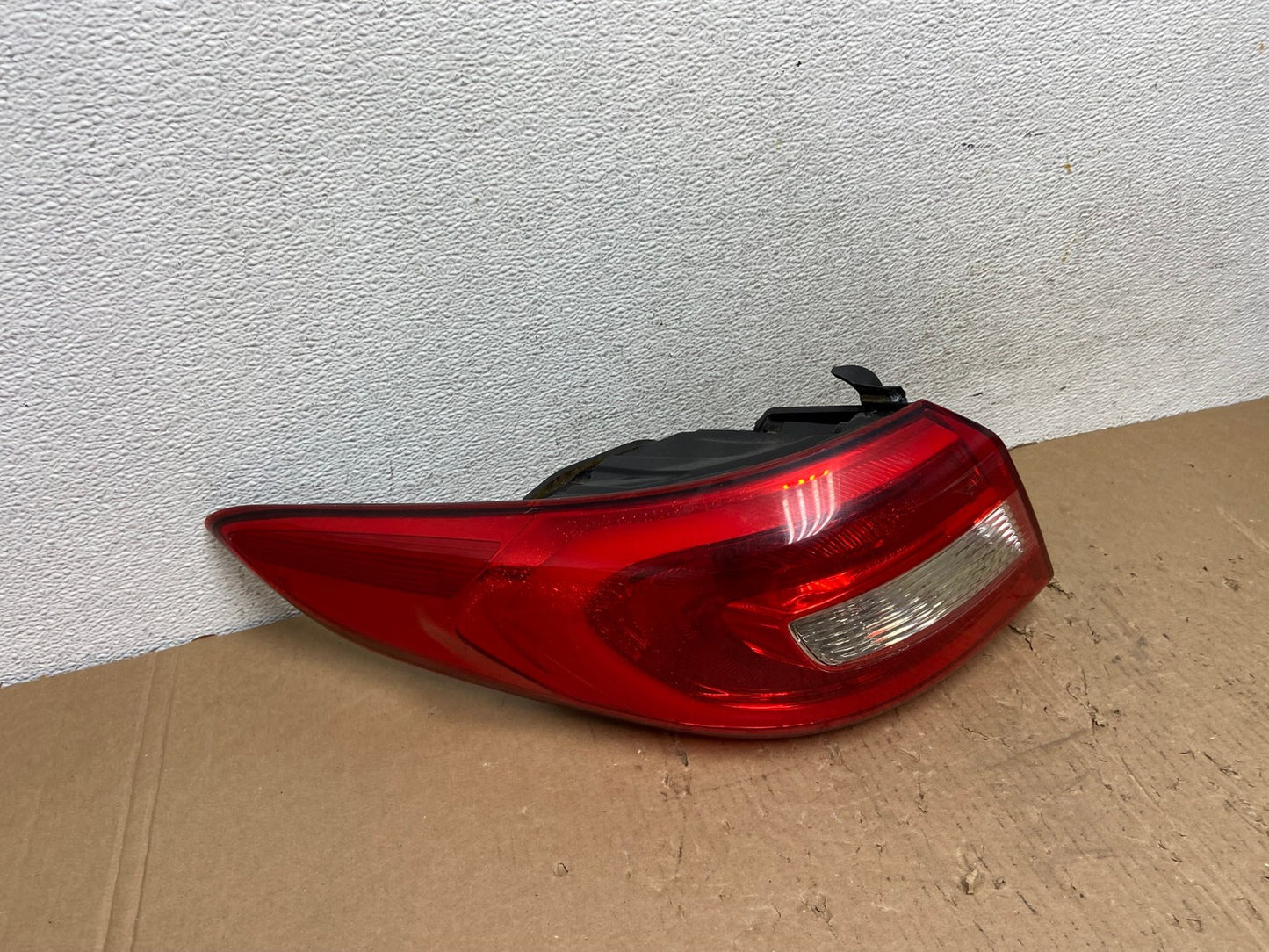 2015 2016 2017 Hyundai Sonata Left Driver Lh Tail Light AD8117 LK2