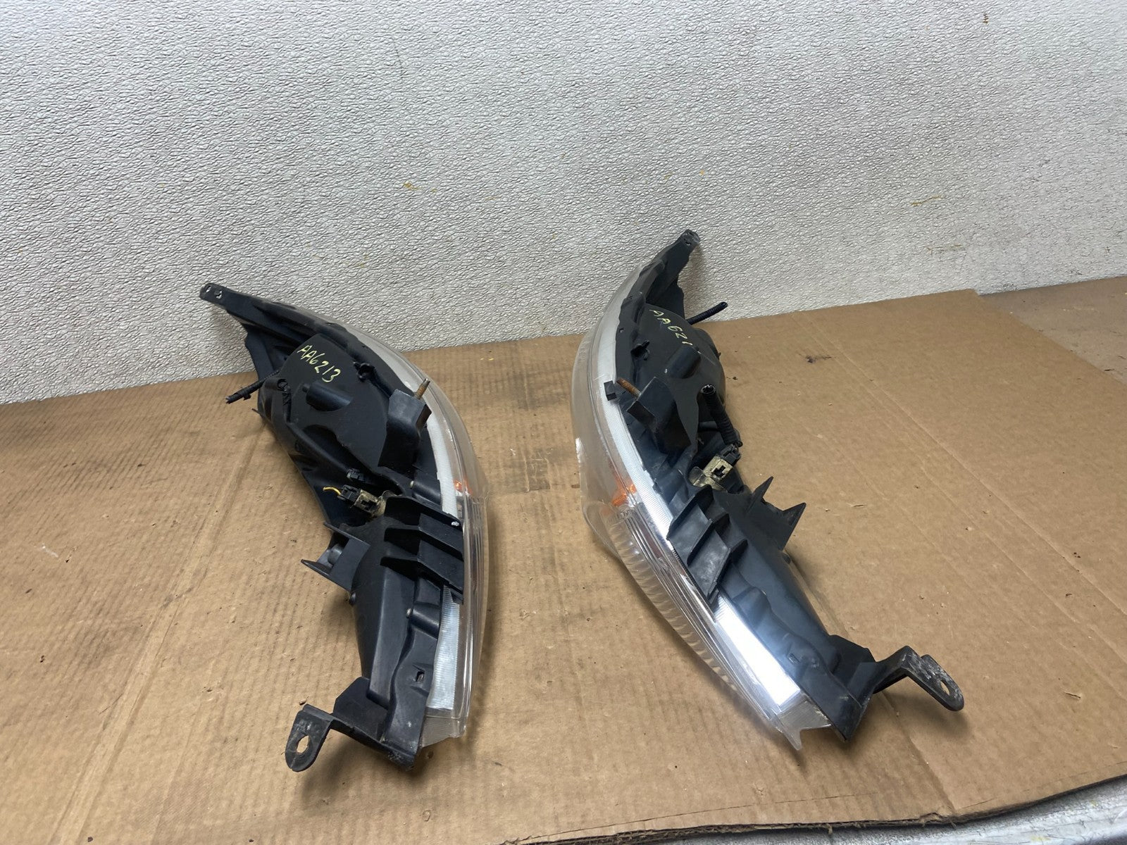 2011-2014 Nissan Juke Turn Signal Headlights Left+Right Halogen OEM AA6213 DW10
