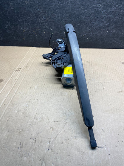 2013 to 2019 Ford Escape Rear Windshield Wiper Motor AG3595 DG2